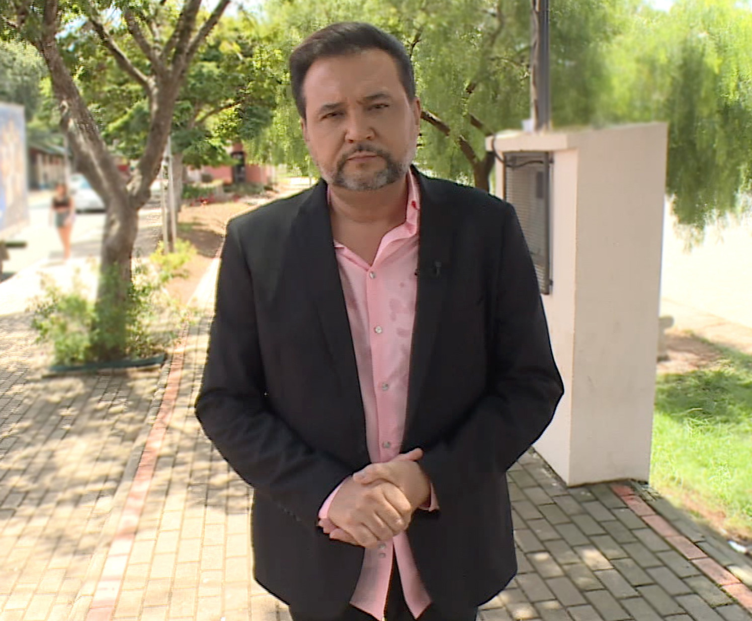 Exclusivo na RedeTV!: Geraldo Luís mostra como vive Andreas von Richthofen no ‘Geral do Povo’ deste domingo (24)