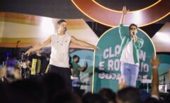 COM VIDA: Clayton & Romário fazem show histórico em inauguração de label