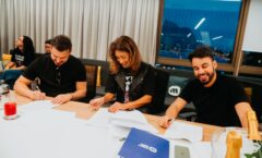 Clayton & Romário assinam com a Warner Music e celebram nova fase na carreira